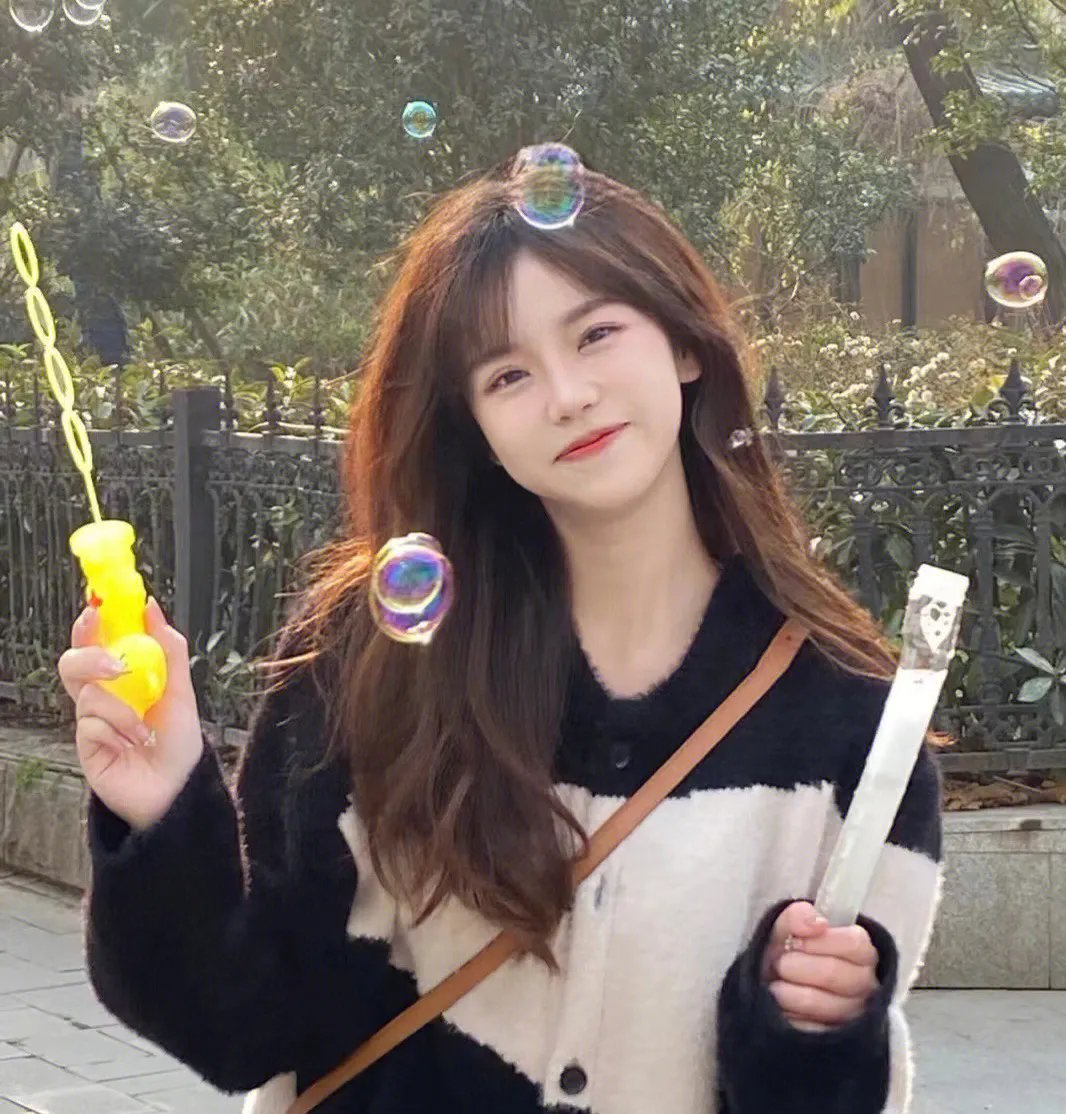 领证当天转身嫁给新娘叔叔